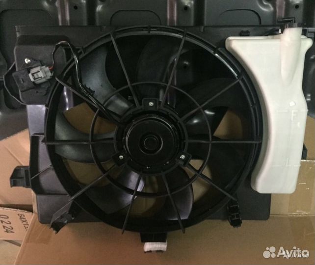 Вентилятор охлаждения Hyundai Solaris/Rio 11-16