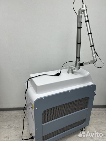 Лазерный аппарат Кандела для удаления тату