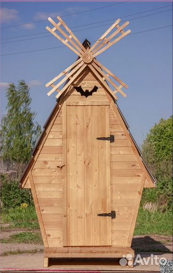 Дачный туалет деревянный