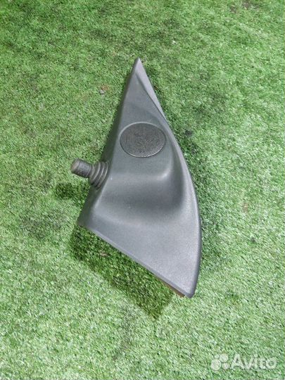 Внутренняя заглушка зеркала левая Opel Astra H