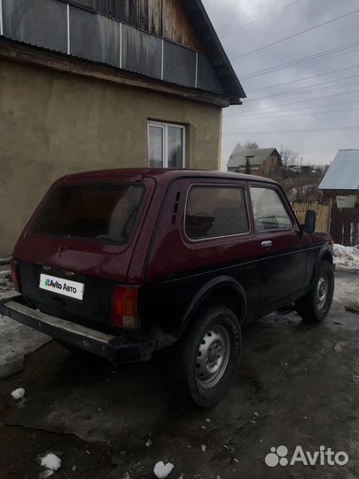 LADA 4x4 (Нива) 1.7 МТ, 2001, 200 000 км