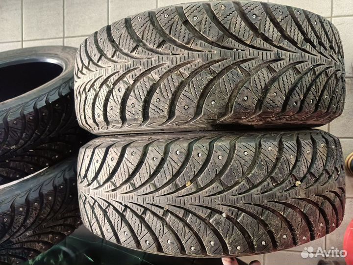 Sava Eskimo Stud 185/60 R15 88T