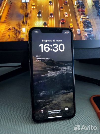 iPhone X, 64 ГБ