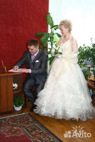 Свадебное платье