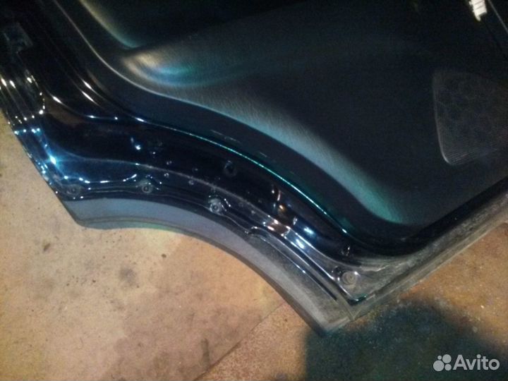 Задняя правая дверь форд маверик