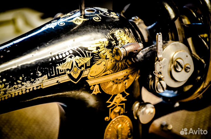 Раритетная швейная машинка Singer