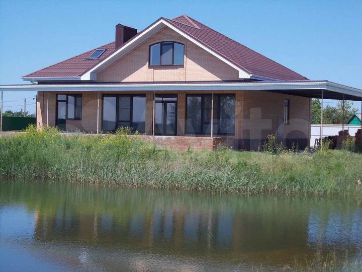 Коттедж 275 м² на участке 30 сот.