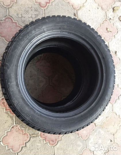 Kumho I'Zen KW22 225/55 R17