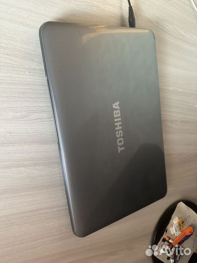 Ноутбук toshiba i3