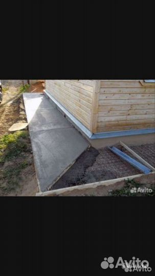 Бригада строителей