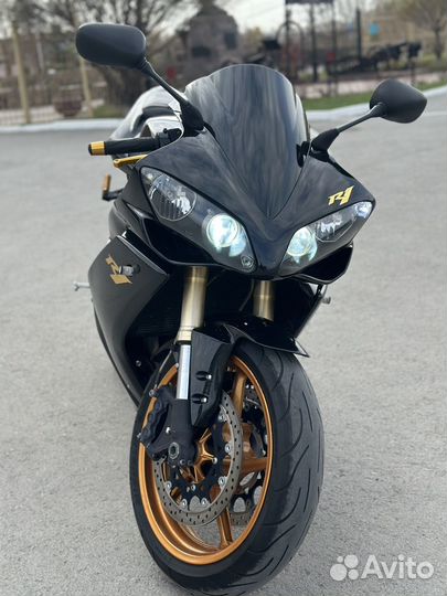 Yamaha Yzf-R1 08g