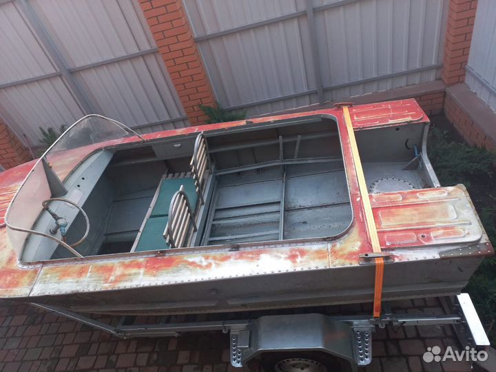 Моторная лодка Прогресс 2М