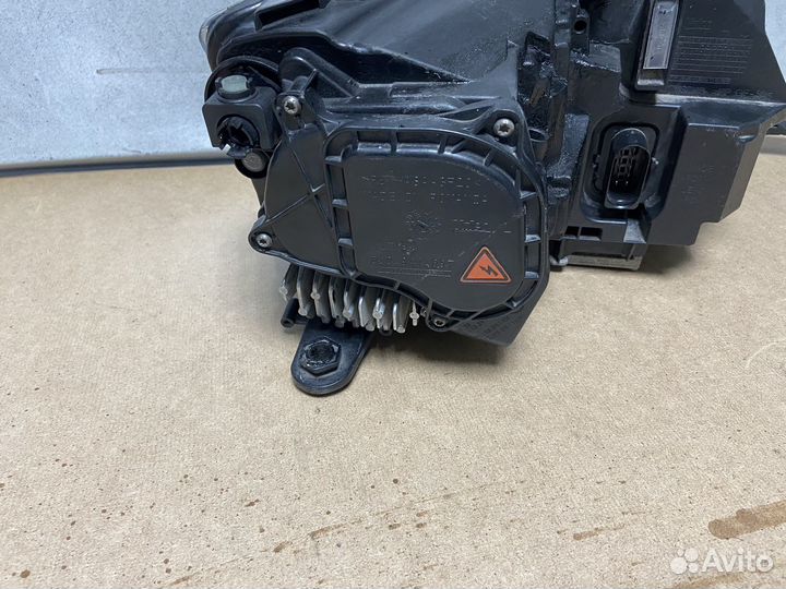 Skoda rapid фара левая ксенон с дхо 2019г. блок