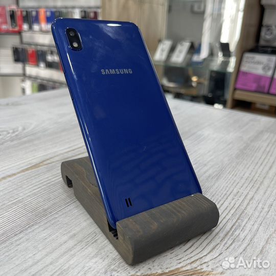 Samsung Galaxy A10, 2/32 ГБ