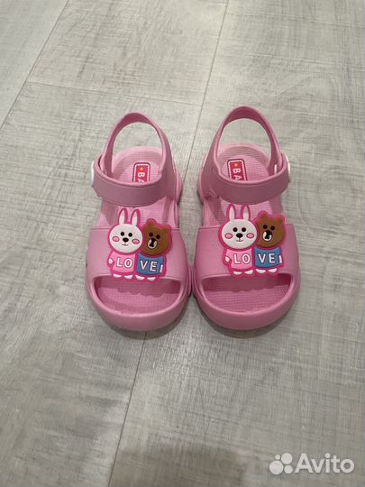Сандалии для девочки