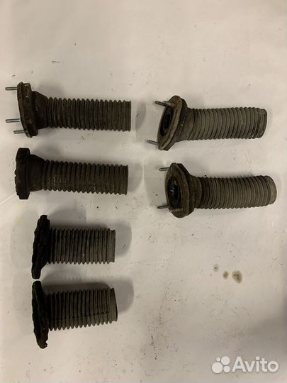 Пыльник амортизатора Camry 40