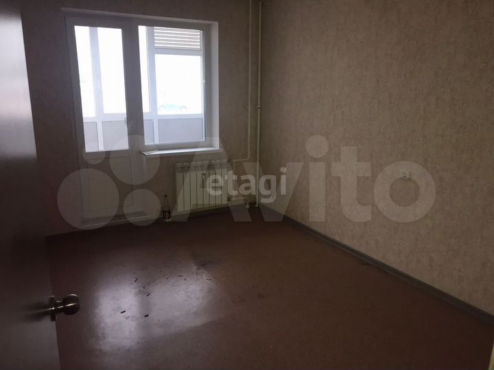 2-к. квартира, 55 м², 1/10 эт.