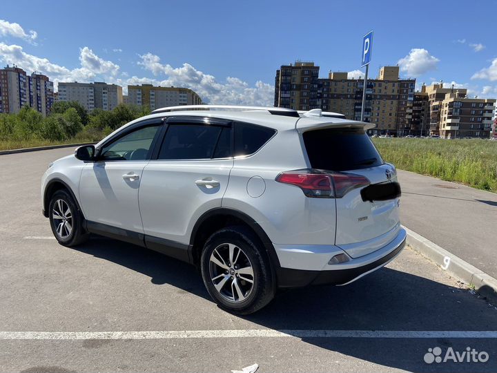 Toyota RAV4, 2016