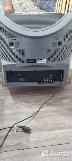 Телевизор Sony trinitron