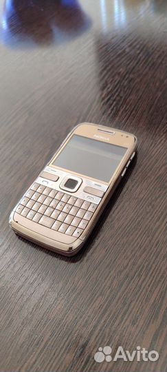 Nokia E72