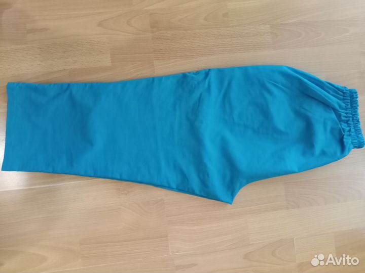 Брюки капри