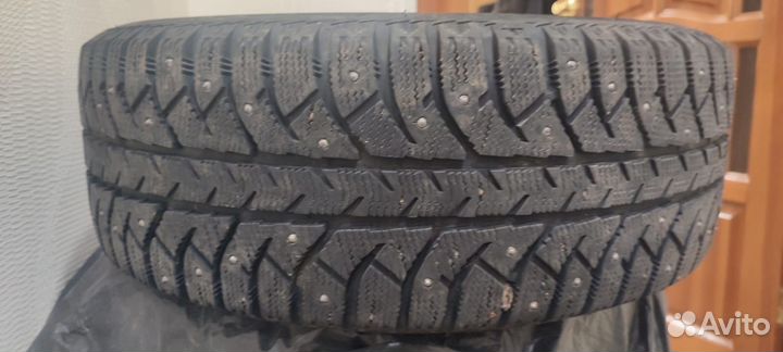 Bridgestone Ice Cruiser 7000S 205/55 R16