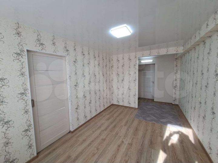 2-к. квартира, 40 м², 4/4 эт.