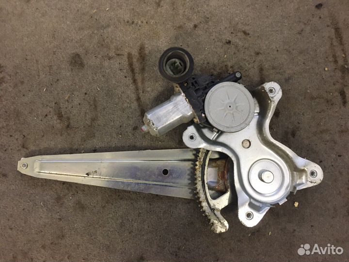 Стеклоподъемник задний Toyota 4Runner(2526)