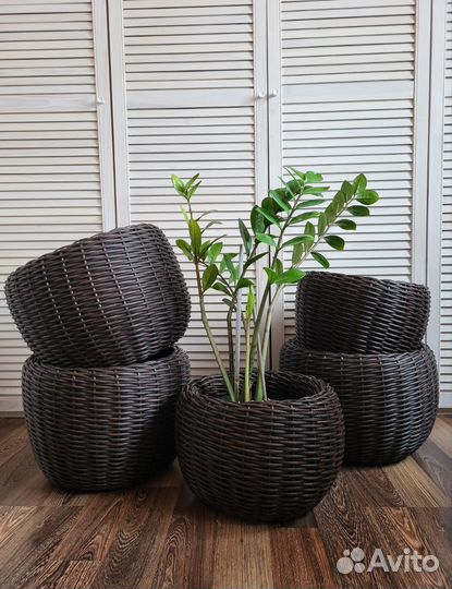 Кашпо из ротанга