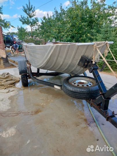 Аллюминевая лодка с мотором