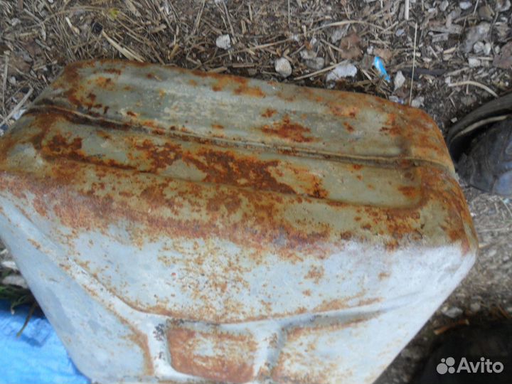 Канистра времен 2-й мировой войны