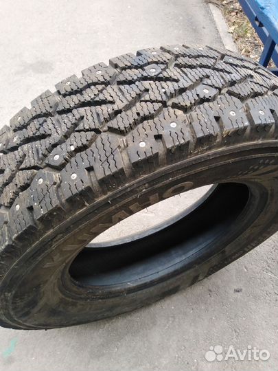 Шины зимние шипы 205/75R16 c