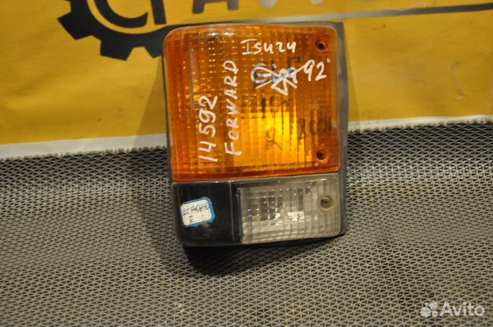 Поворотник правый (габарит) isuzu forward FR12F