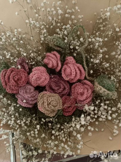 Брошь роза вязанная крючком