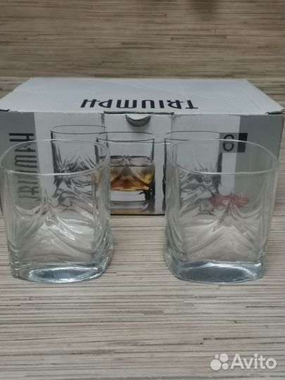 Набор стаканов и стопок