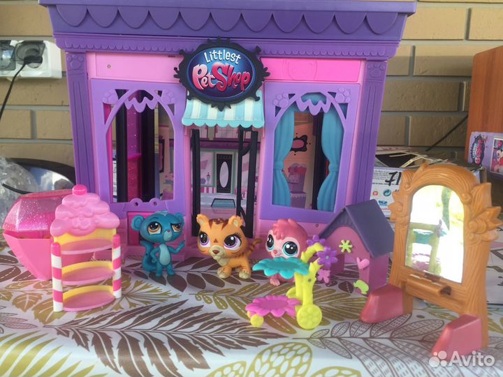 Два игровых набора Littlest Pet Shop