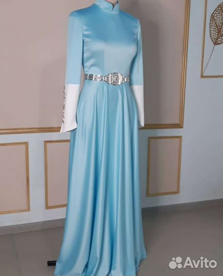 Вечернее платье