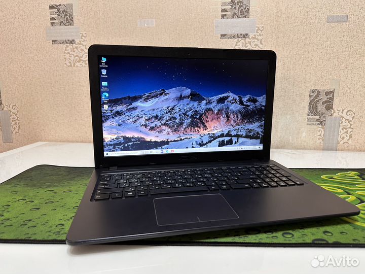 Мощный Asus игры/работа/i58gen/12Gb/ssd256gb/mx110