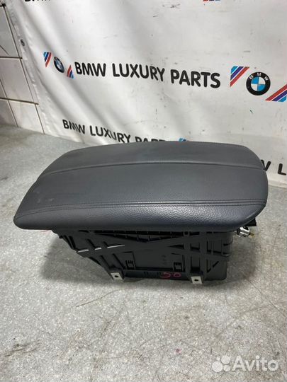 Подлокотник Bmw X5 F15 3.0 N57D30А 2014