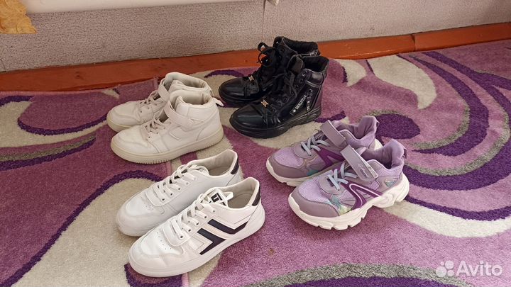 Кроссовки для девочки