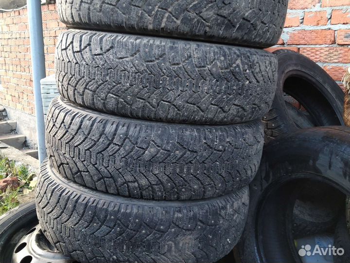 Pirelli Formula Ice 185/70 R14