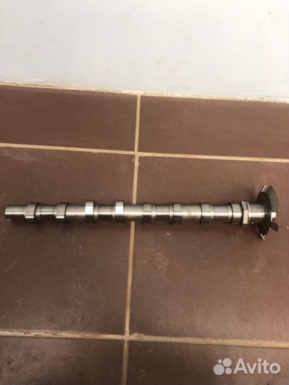 Распредвал выпускной Mercedes-Benz C-Class