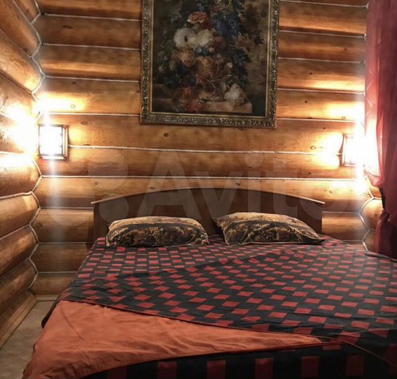 Дом 180 м² на участке 100 сот.