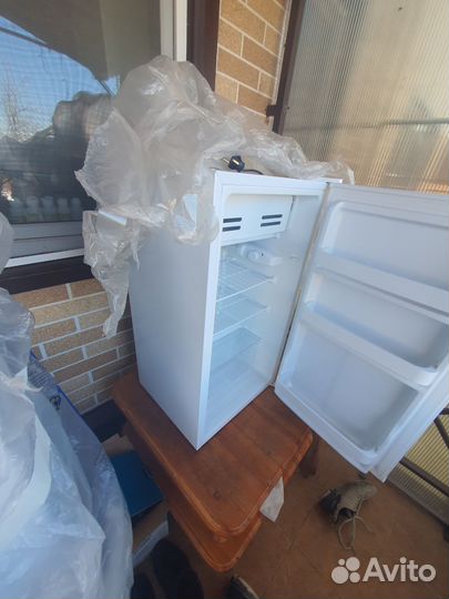 Холодильник dexp маленький