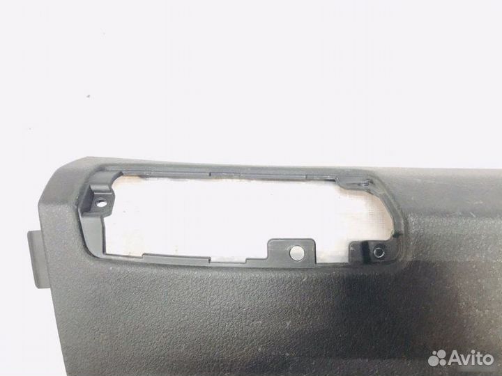 Обшивка центральной стойки правая Bmw X5 E70