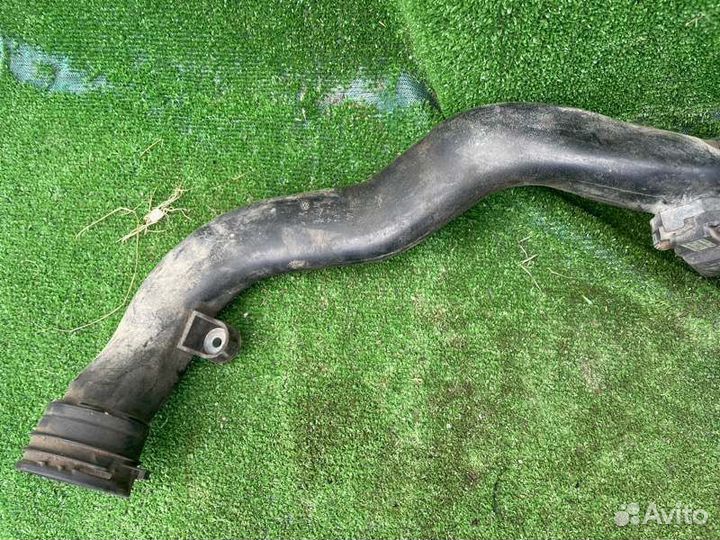 Патрубок интеркулера Volkswagen Tiguan 2009