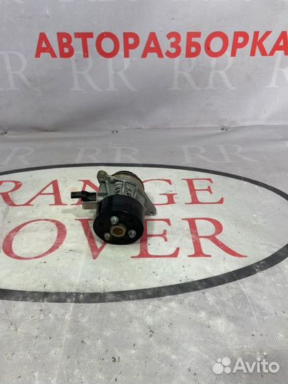 Помпа Land Rover Discovery 5 L462 3.0 TD 2019