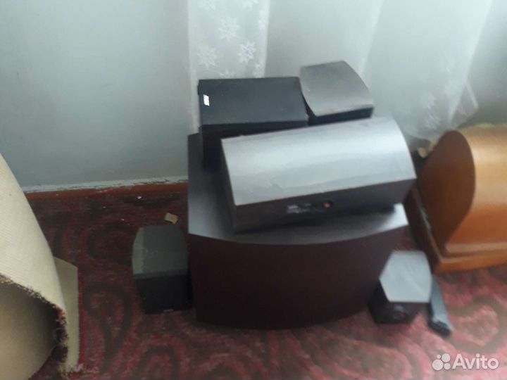 Продаю домашний кинотеатыр в хорошем состоянии