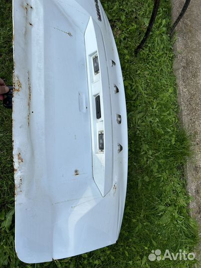 Крышка багажника LADA granta fl