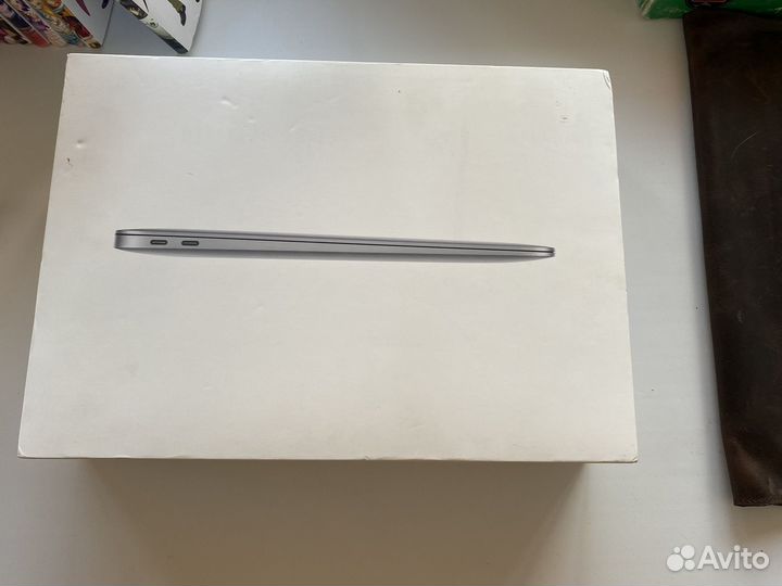 Apple MacBook air 13 2020 m1 8gb 256